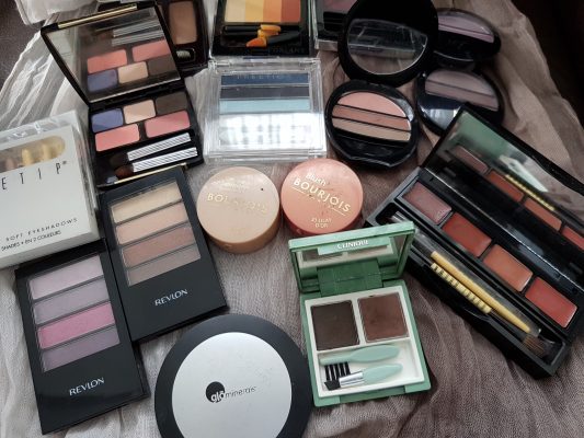 Makeup containing Parabens