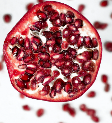 Pomegranate Sara Cervera Unsplash